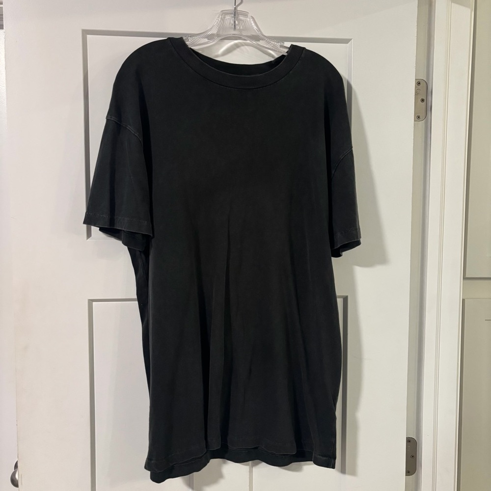 NWOT Abercrombie & Fitch Washed Black Short Sleeve Tee
